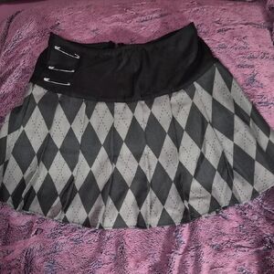 Social Collision Black and Grey Argyle Mini Skirt Size Small